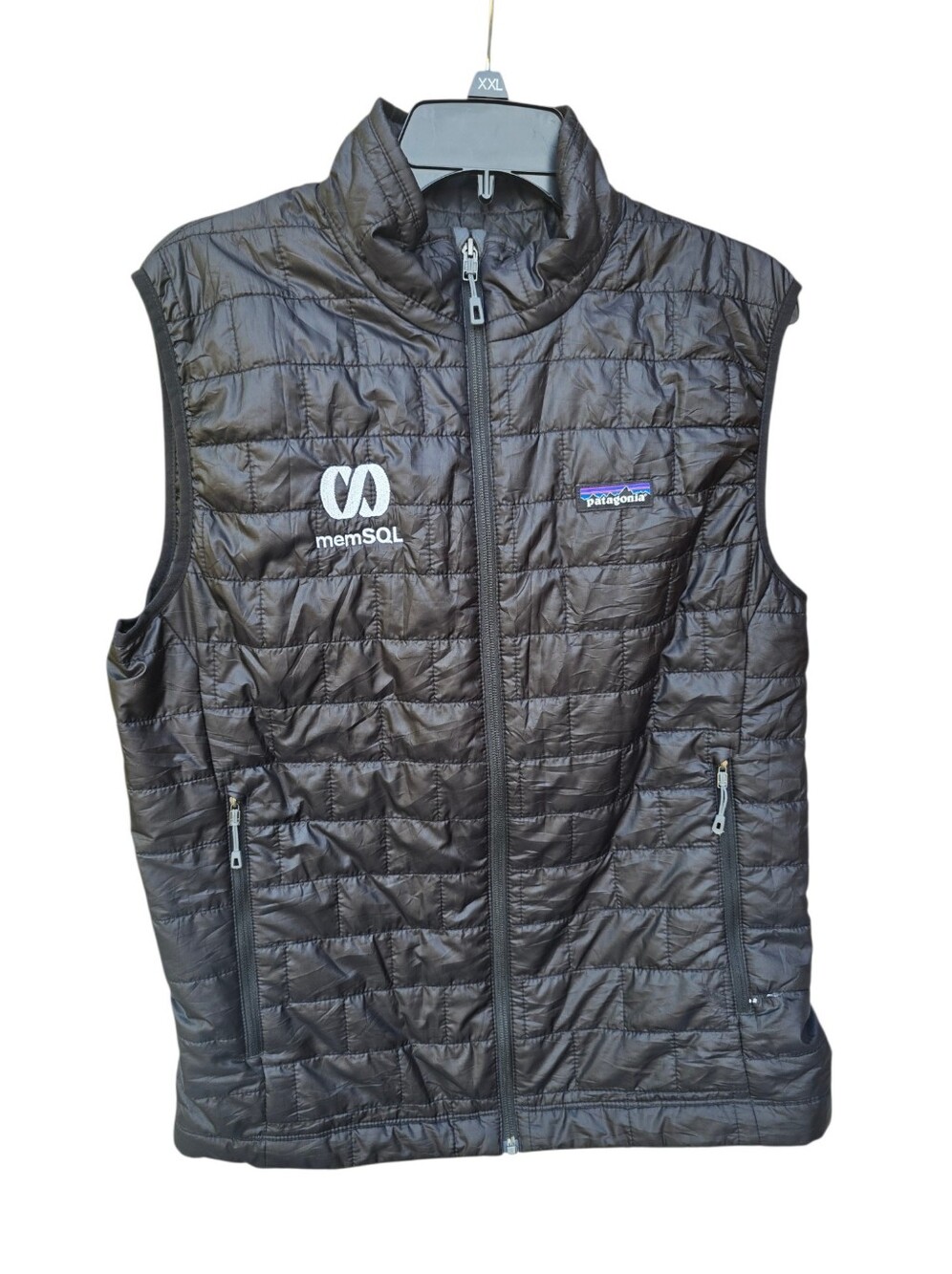 Patagonia Men's Nano Puff Vest Medium Black Style 84242  *Flawed*